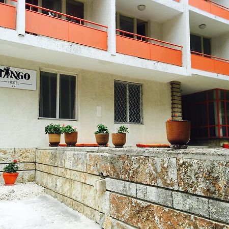 Hotel Tango غولدن ساندز المظهر الخارجي الصورة