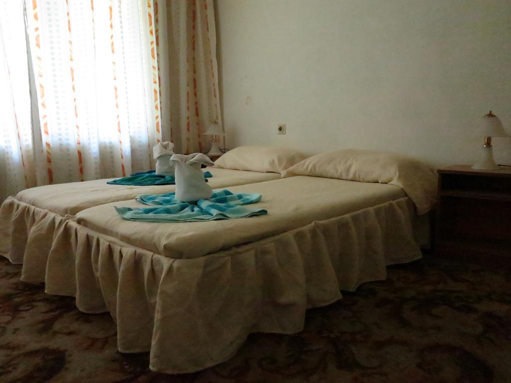 Hotel Tango غولدن ساندز الغرفة الصورة
