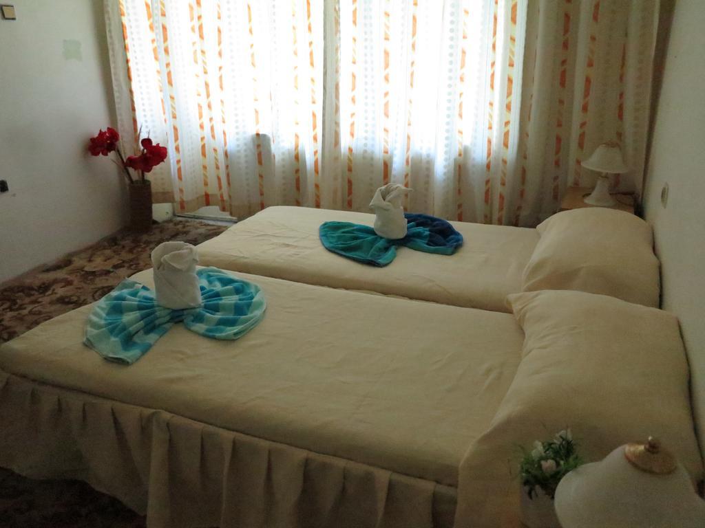 Hotel Tango غولدن ساندز الغرفة الصورة